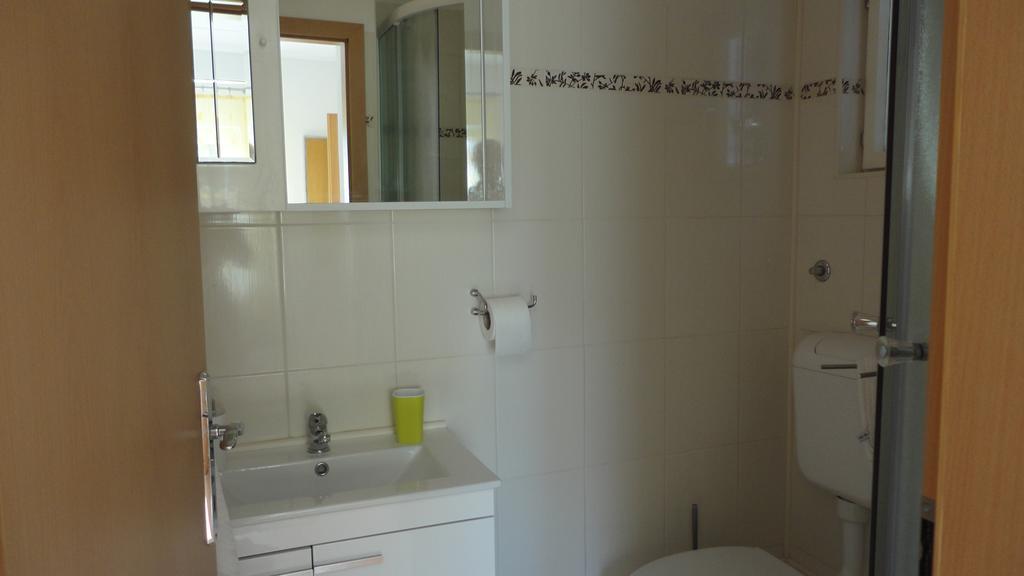 Guesthouse Apartment Bozica Bol Habitación foto